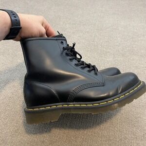 Dr. Martens 1460 Boots Mens 8M Womens 9 Black Leather Combat Ankle Lace Up